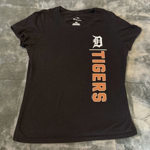 Fanatics Detroit Tigers T-Shirt Women's Large Black Cotton Cap Sleeve Pullover